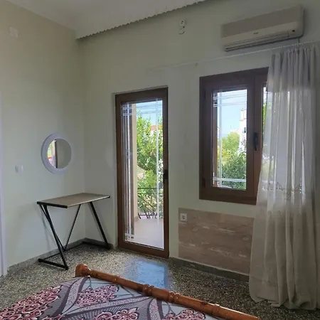 Rustic Bright Appartment Near Lefkanti Beach Chalkida Zewnętrze zdjęcie